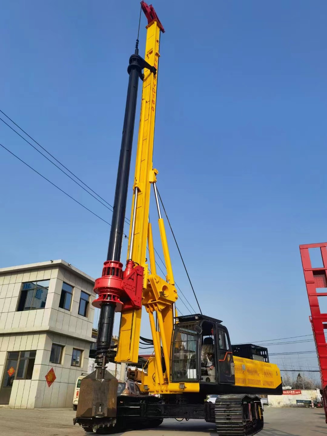 Pile foundation drilling machine